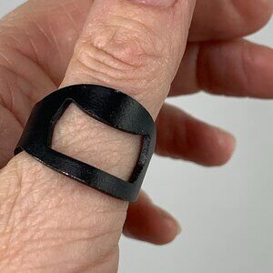 Men's Modern Minimalistic Bottle Opener Signet Ring Black Metal Size 11